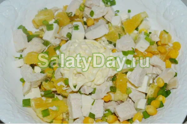 salat kuritsey sirom d19af0 Салат с курицей и апельсином и сыром