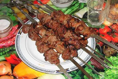 shashlik svinini mineralke 7a6fa94 Шашлык на минералке из свинины