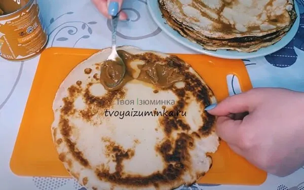 blini sgushenkoy 093a301 Блинчики со сгущенкой