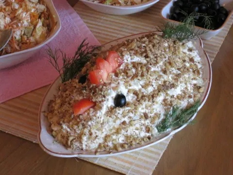 retsept f85376 Салат курочка ряба с курицей и грибами