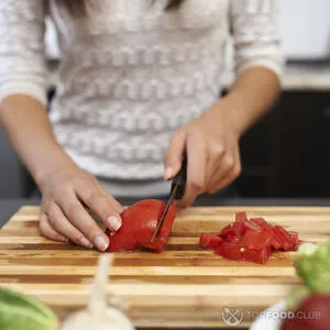 Теплый салат с говядиной и овощами