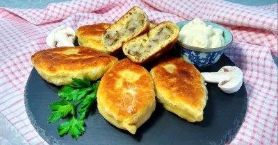 pirozhki kefire zharenie 1bee19c Быстрые пирожки на кефире готовятся моментально