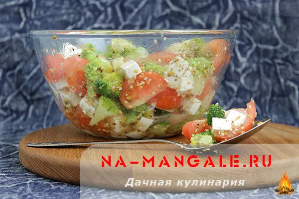 salat brokkoli pomidorami d6071 Салат с брокколи и помидорами