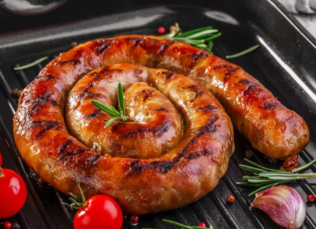 domashnyaya kolbasa svinoy 8d0a Колбаса в сетке