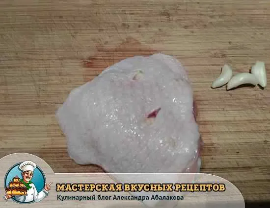 Курица целиком в духовке с майонезом