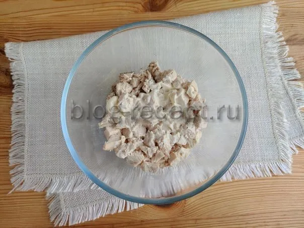 salat kuritsi chernoslivom e96b20 Салат дамский каприз с курицей и черносливом