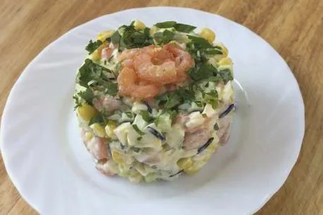 salat krevetkami kukuruzoy a9647f Салат с креветками и кукурузой