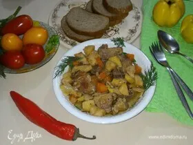 Свинина с айвой и овощами