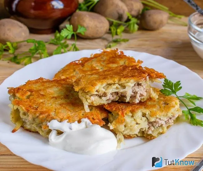 Драники с курицей и сыром