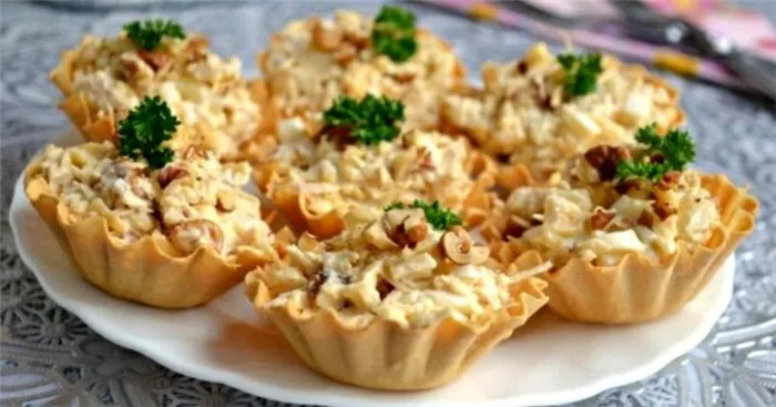 salat kuritsey ananasom 7b7f18 Салат с ананасом и курицей и сыром и грецким орехом