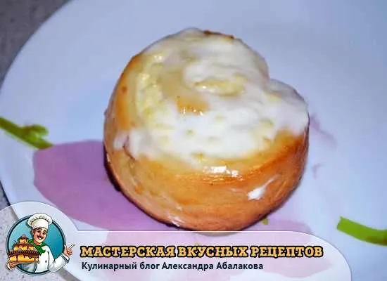 Булочка с начинкой из творога